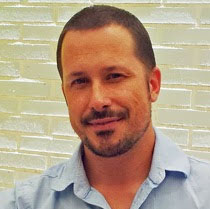 Alex Navarro